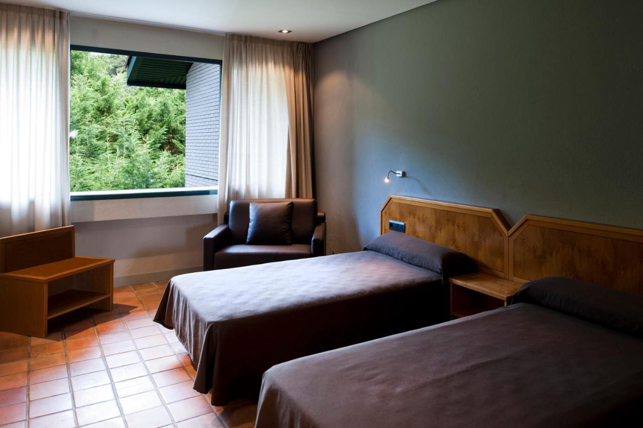As Hoteles Altube Zuia Luaran gambar