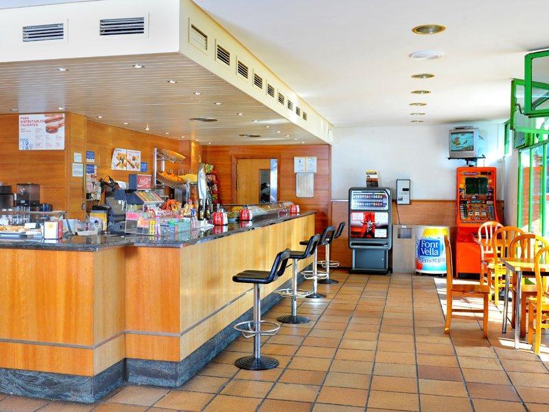 As Hoteles Altube Zuia Luaran gambar