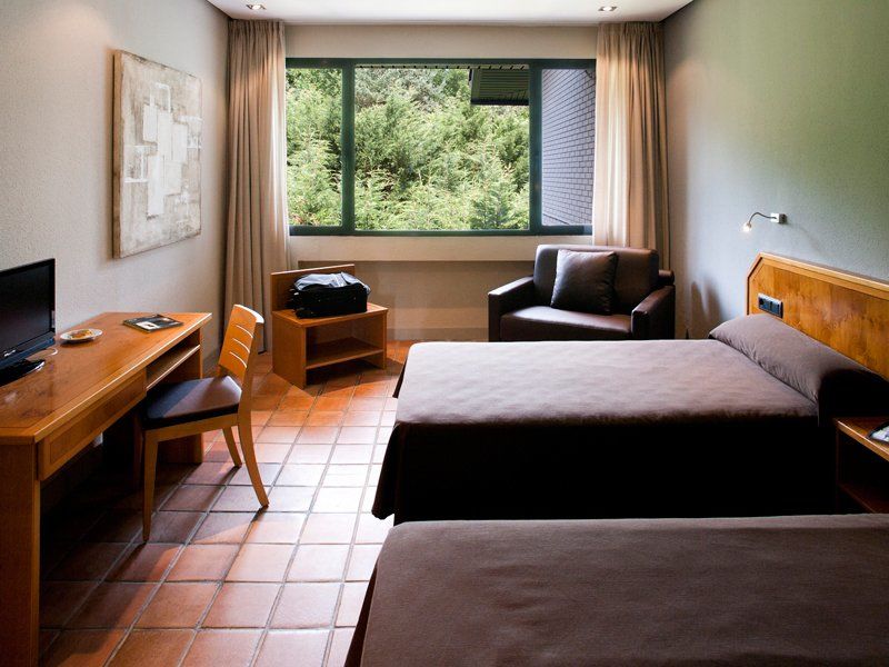 As Hoteles Altube Zuia Luaran gambar
