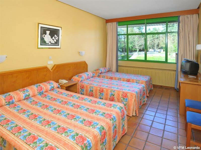As Hoteles Altube Zuia Luaran gambar
